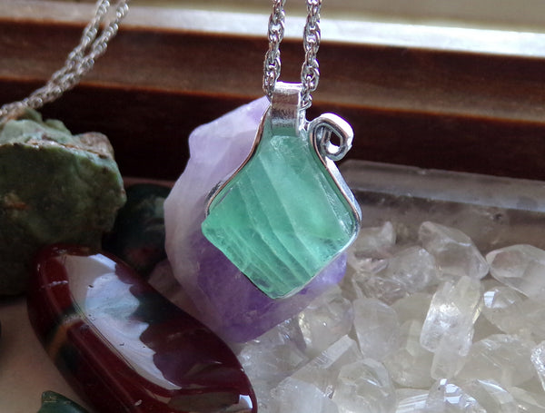 Genuine Fluorite Octahedron Pendant w/ Necklace 22 Silver Plated Singapore  / E