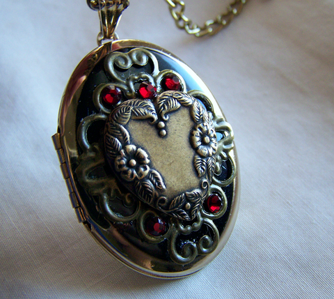 Silver Heart Locket Necklace – Upcycled Works